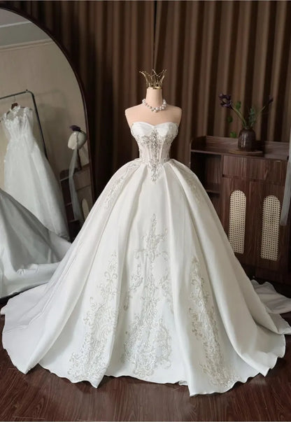 Elegant Strapless Sweetheart Satin Beaded Lace Corset Bodice Embroidery Cathedral Train A-Line Wedding Dress TP5978