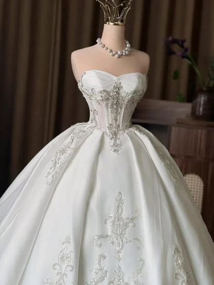 Elegant Strapless Sweetheart Satin Beaded Lace Corset Bodice Embroidery Cathedral Train A-Line Wedding Dress TP5978