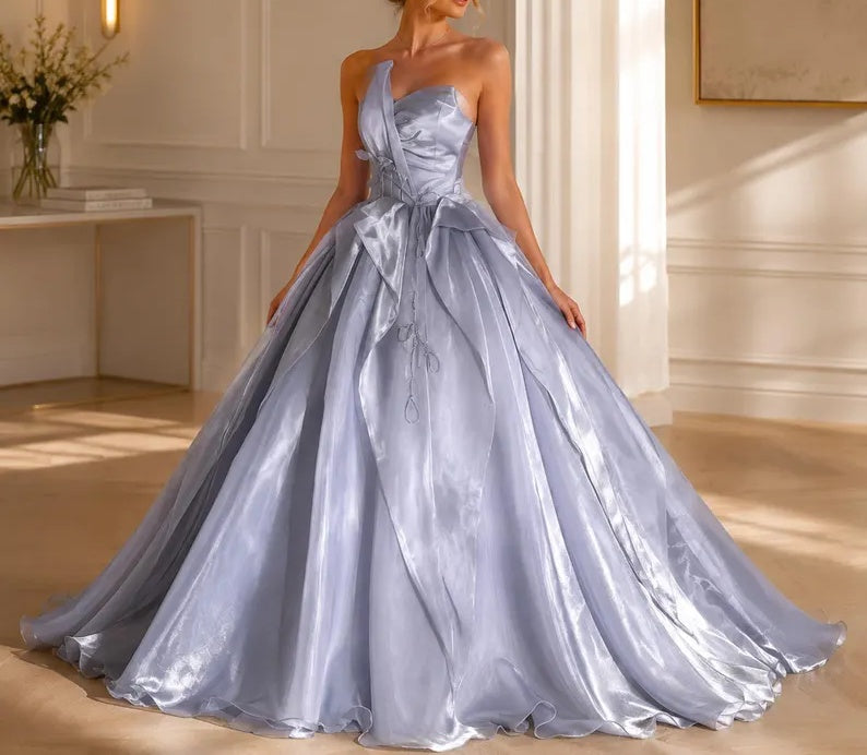 Dreamy Silver Strapless Sweetheart Layered Ruffle Organza Sweet 16 Quinceanera Ball Gown TP5962