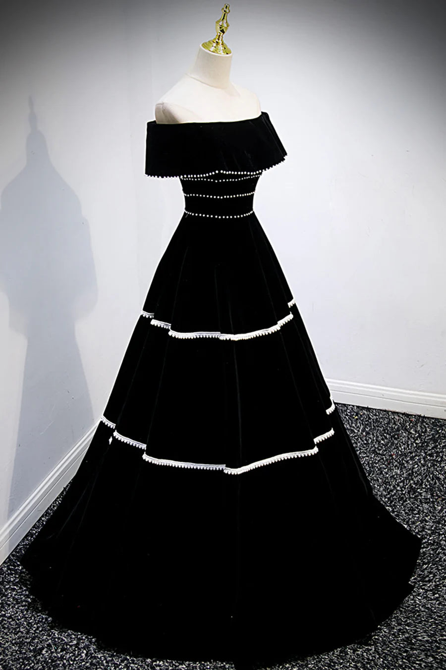 Black Velvet Long Prom Dresses, A-Line Off the Shoulder Evening Dresses TP677