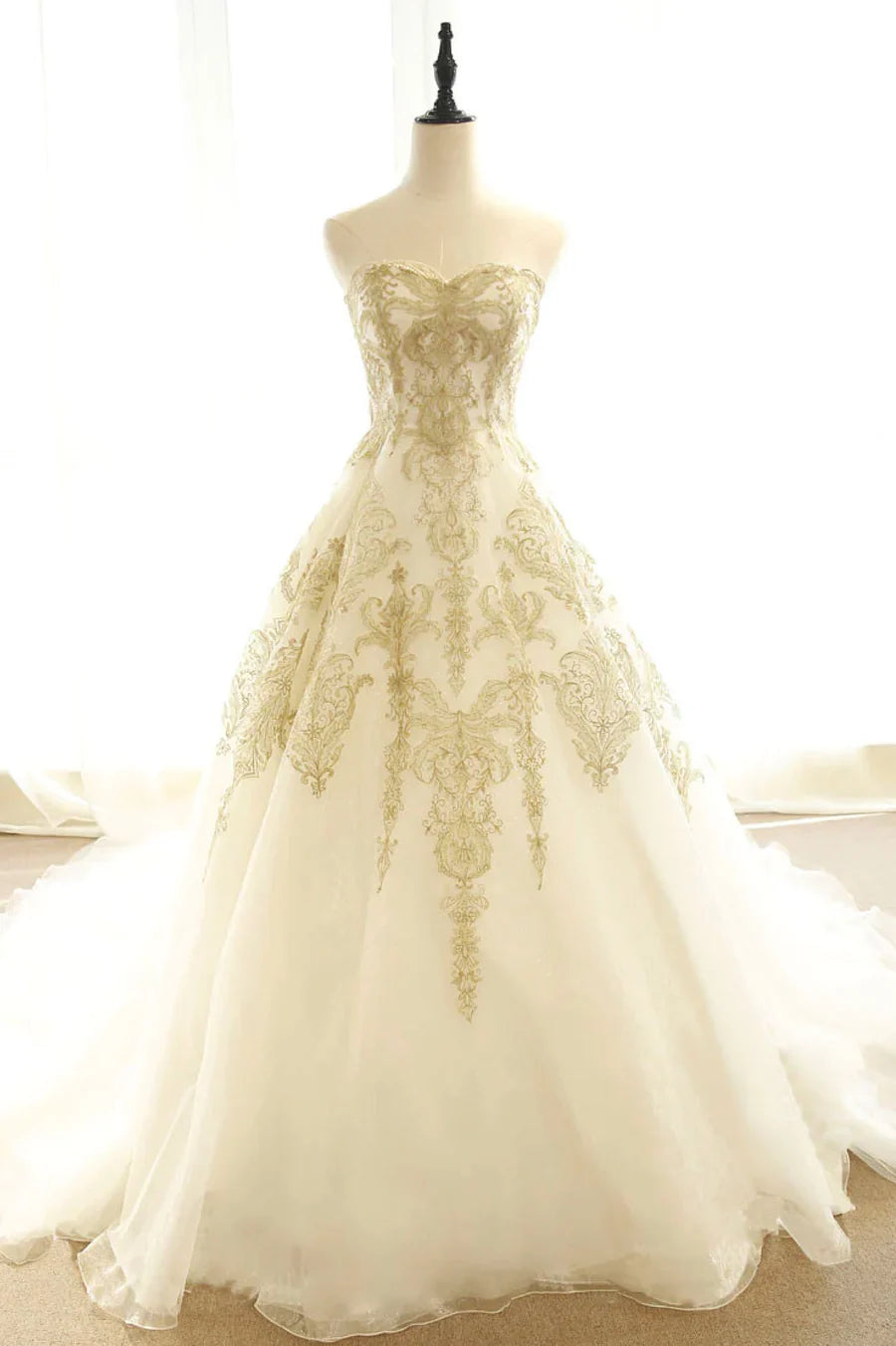 Long Champagne Strapless Tulle Lace Prom Dress, A-Line Evening Dress with Train TP950