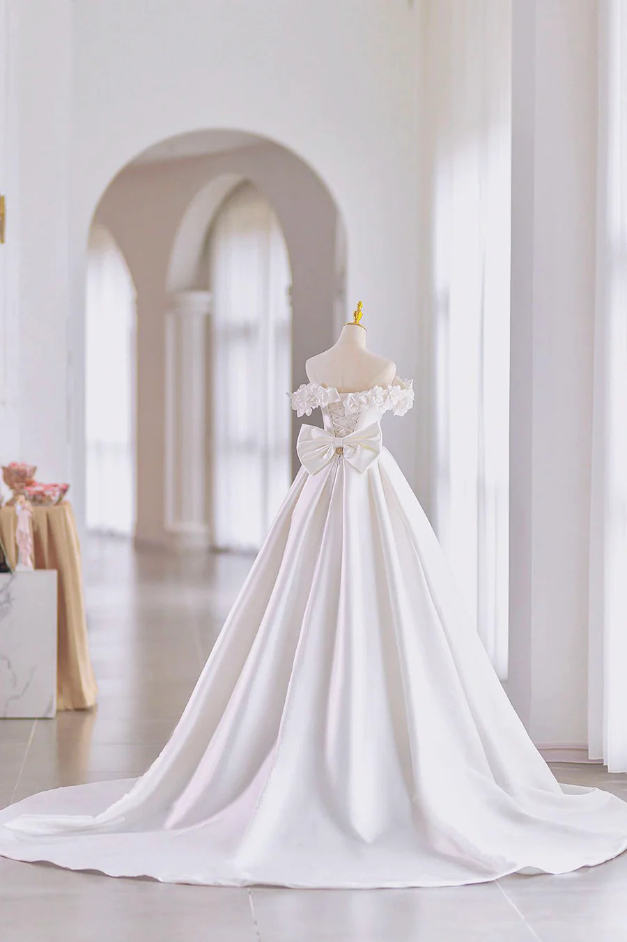 White Satin Long Ball Gown, A-Line Flower Wedding Gown with Bow TP952