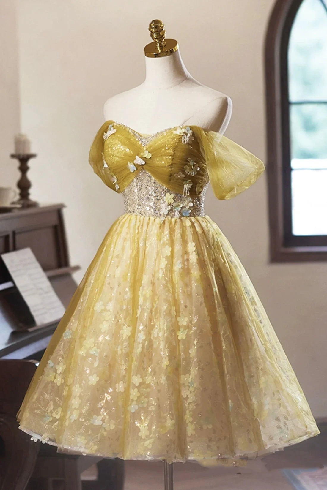 Vintage Yellow Floral Tulle Knee Length Prom Dress, Lovely A-Line Homecoming Dress TP3395