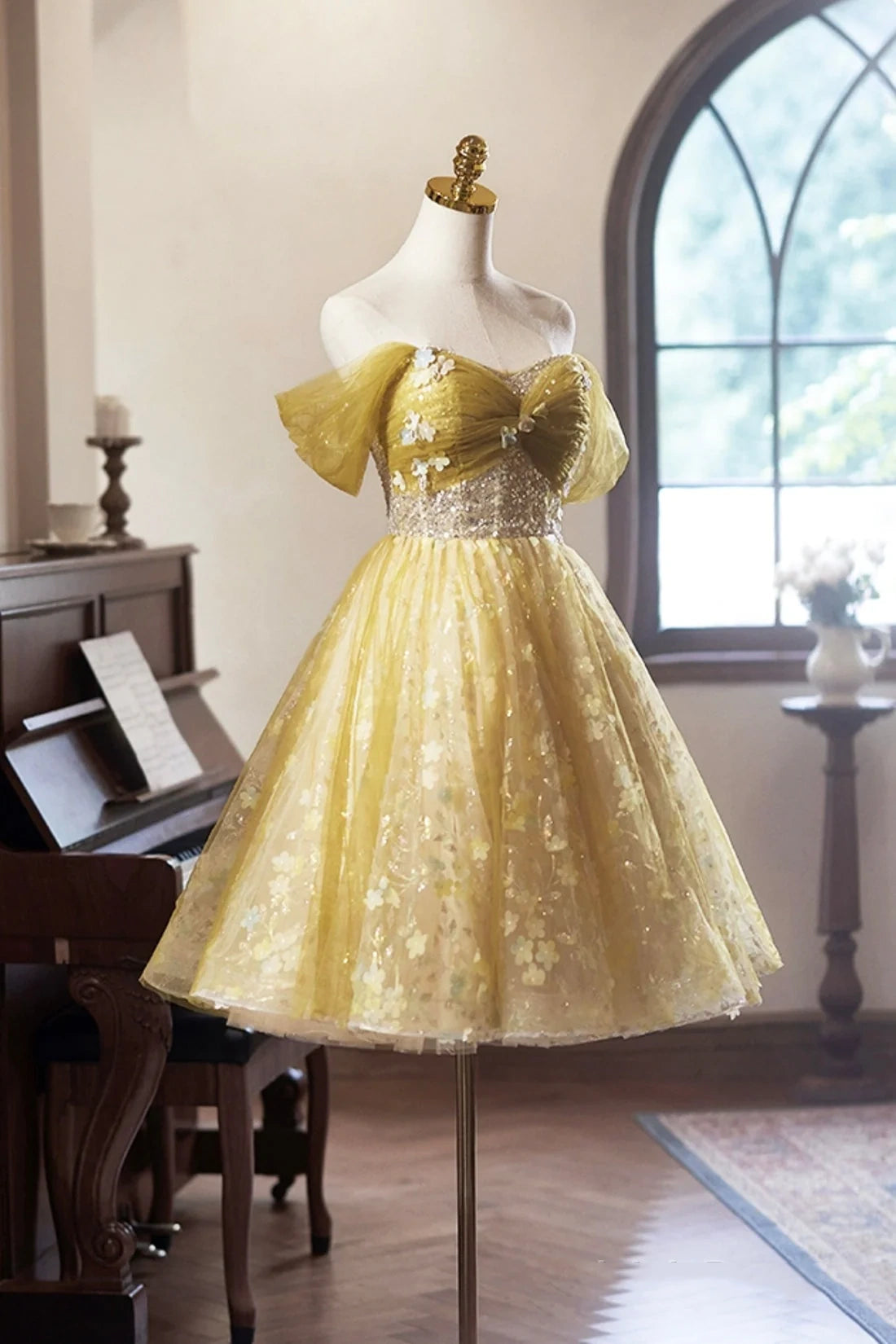 Vintage Yellow Floral Tulle Knee Length Prom Dress, Lovely A-Line Homecoming Dress TP3395